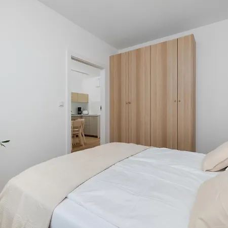 Apartman And Pine Plazowa 5 200m Do Plazy Epapartamenty *